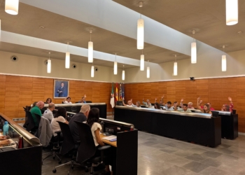 El pleno de San Vicente aprueba definitivamente la declaración del solar de la Inmaculada como dotación de uso público