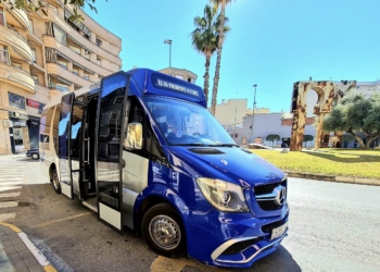 Elda acuerda prorrogar el contrato del servicio de transporte urbano colectivo