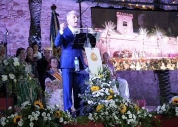 Antoni Mas abre con su pregón las fiestas de Santa Pola 2024