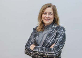 Una tesis de la UA alerta sobre los peligros de la automedicación en la sociedad digital