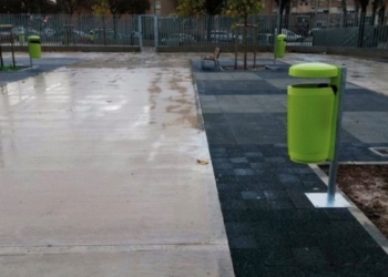 Un estudio demuestra la eficacia de los pavimentos permeables en la captura de microplásticos urbanos