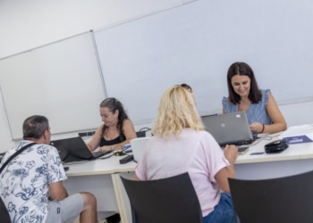 Más de 200.000 euros en ventas en los tres primeros días de la campaña ‘Bono Consumo’ de l’Alfàs