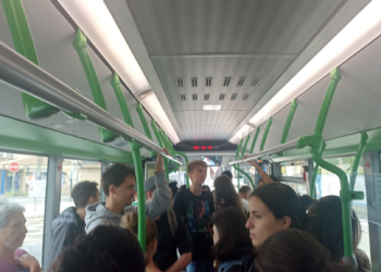 Nuestro transporte público empieza el curso con muchas cuentas pendientes
