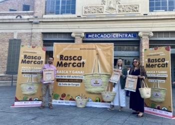 Los Mercados de Alicante regalan 600 cabassets sostenibles con el premio ‘METRAE’