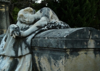 Visitas guiadas por el cementerio y rutas del Misterio por Tots Sants en Alcoy