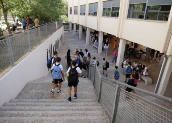 Educación recibe una subvención de Generalitat para financiar las actividades extraescolares de este curso