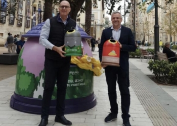 Alicante invita a reciclar vidrio con los más pequeños mediante tres iglús de Disney