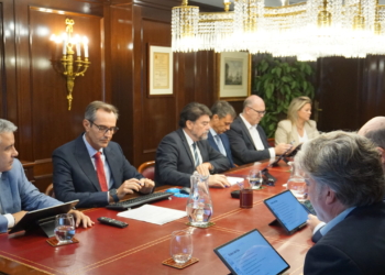 El proyecto de instalación de surtidores de agua refrigerada en la ciudad de Alicante desplegará su Fase II durante el mes de octubre