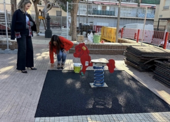 Santa Pola renueva el parque infantil junto al colegio Hispanidad