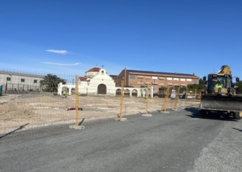La adecuación del jardín de la ermita de San Crispín finalizará en las próximas semanas