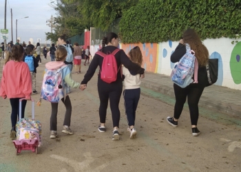 Castellar-l’Oliveral recupera la normalidad con la vuelta del mercado municipal, el funcionamiento de los servicios y el regreso de las clases