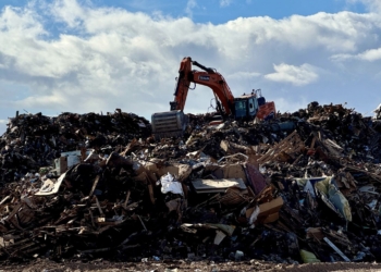 La Generalitat retira 200.000 toneladas de residuos de los municipios afectados por las inundaciones