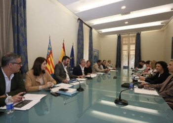 La Costa Blanca reforzará en 2025 la conectividad, la sostenibilidad y la digitalización del destino