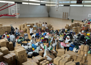 Elche dona 150 toneladas de productos de necesidad a València