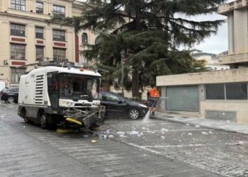 Alcoy reforzará e intensificará la limpieza y la recogida de basura a la Navidad