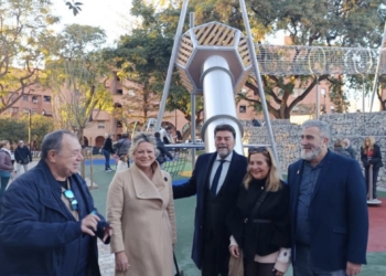 Alicante reabre la nueva plaza de San Blas y el tráfico en la avenida Martín Trenco
