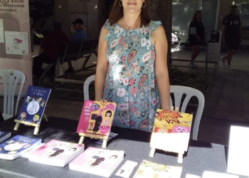 «Mis hijos me llevaron a introducirme en la literatura infantil»