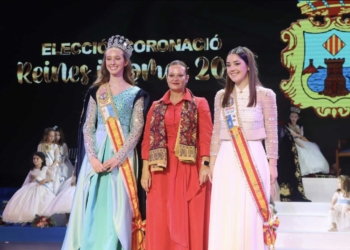 Paula Pascual Sánchez y Aitana Pérez Gutiérrez, Reinas de las Festes Majors Patronals de Benidorm en 2025