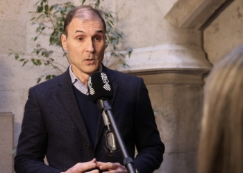 La Generalitat exige al Gobierno que asuma los 103 millones de euros de la reparación de las instalaciones deportivas afectadas por la riada