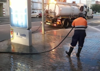 Alicante casi duplica las sanciones de limpieza en 2024 y renueva la ordenanza