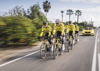 El VISMA de Vingegaard, Van Aert, Pauline y Vos se presenta en La Nucía