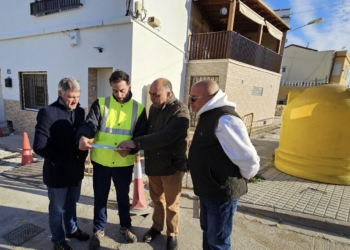 Infraestructuras repone la red de agua potable en La Campaneta