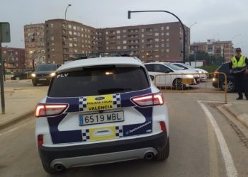 València cede nueve vehículos de la Policía Local a cinco municipios afectados por la dana