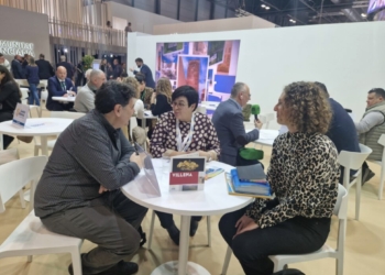 Villena luce en la apertura de FITUR con encuentros profesionales interesados en la multi-oferta turística de la ciudad