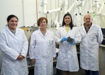 La UA avanza en el desarrollo de envases de carbón activado para fruta que retrasan su maduración