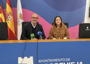 La directora general de Innovación e Inclusión Educativa de la Generalitat Valenciana visita Torrevieja