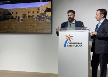 Regreso al pasado en el Castillo Fortaleza de Santa Pola con gafas de realidad virtual