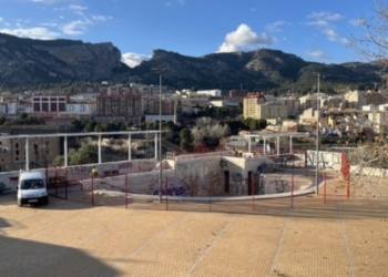 Alcoy inicia las obras de recuperación del talud del Parque del Viaducto