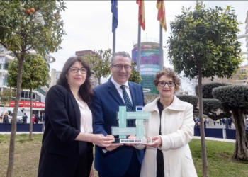 La Comisión Europea entrega a Benidorm el distintivo que lo reconoce como Pionero Verde del Turismo Inteligente de la UE