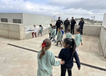 Simulacro de evacuación en el Colegio Muixara