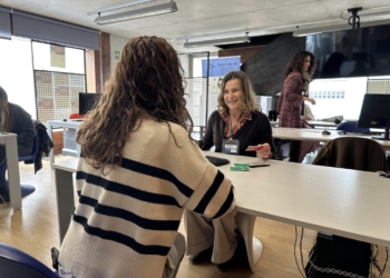 Quart de Poblet, Alfafar y Godelleta reciben personal de refuerzo de la Generalitat para tramitar la tarjeta Recuperem Valencia