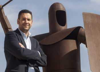 «Siempre me pongo en el papel del lector, qué me gustaría leer a mí»