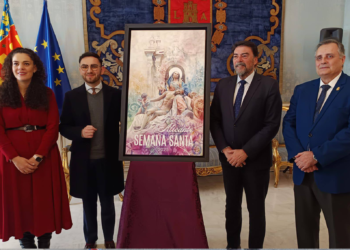 «La luz simboliza que estas fiestas terminan con la Resurrección»