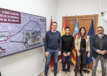 Elda renovará la instalación de riego y la laguna de los Jardines del Vinalopó