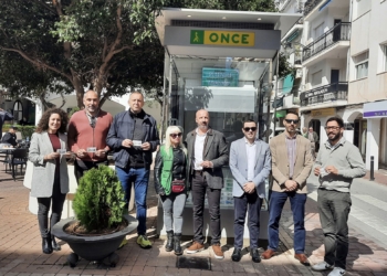 La ONCE sustituye su quiosco de la Plaza del Ayuntamiento por uno más moderno