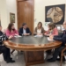 El equipo de gobierno se reúne con la directora general de Atención Primaria a cuenta del Centro de Salud