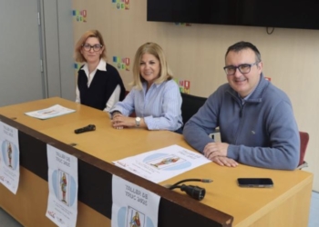 La comisión de Sant Antoni pone en marcha un taller gratuito para aprender a jugar al ‘truc’