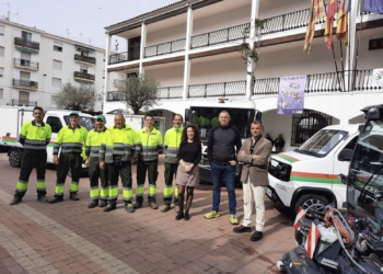 El Ayuntamiento y La Pública presentan la nueva maquinaria que mejorará notablemente el servicio de limpieza viaria
