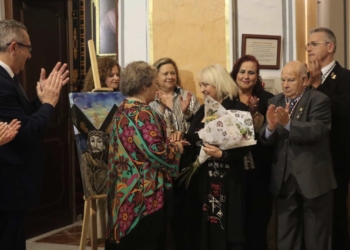 Benidorm inicia la cuenta atrás para Semana Santa con el pregón y el descubrimiento del cartel anunciador