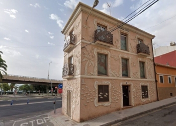 Pescadores a las faldas del Benacantil