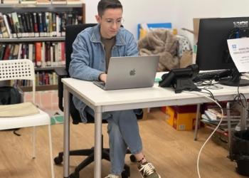 «La brecha digital no solo afecta a las personas mayores»