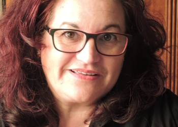 «Busco transformar la realidad en algo mágico que emocione al lector»