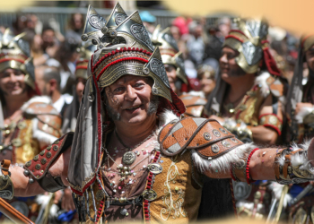 ¡Al fin mossèn Torregrosa!