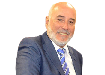 «El turismo conllevó un nuevo desarrollo económico en la Vega Baja»