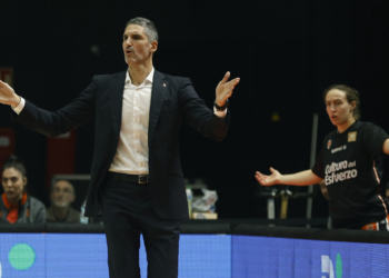 «Los entrenadores no somos tan importantes, las protagonistas son ellas»