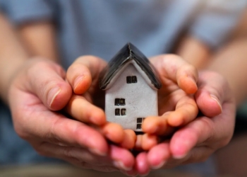 Elche y Generalitat piden al Gobierno 2,9 millones de euros para la construcción de 76 viviendas de alquiler social